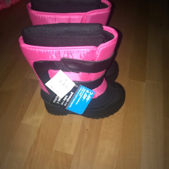 Toddler Snow Boots Brand New - Picture 2 of 4